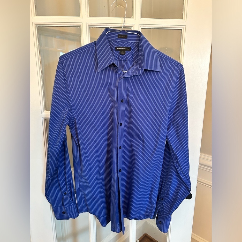 EXPRESS Button Down Pockets Blue Casual Shirt Men's Size Medium 15-15 1/2